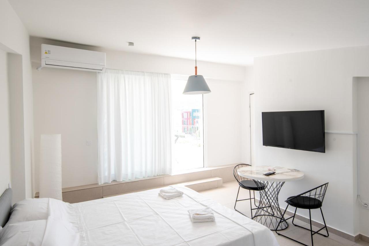 Ennea Suites-Null Suite Flambouras Exterior photo